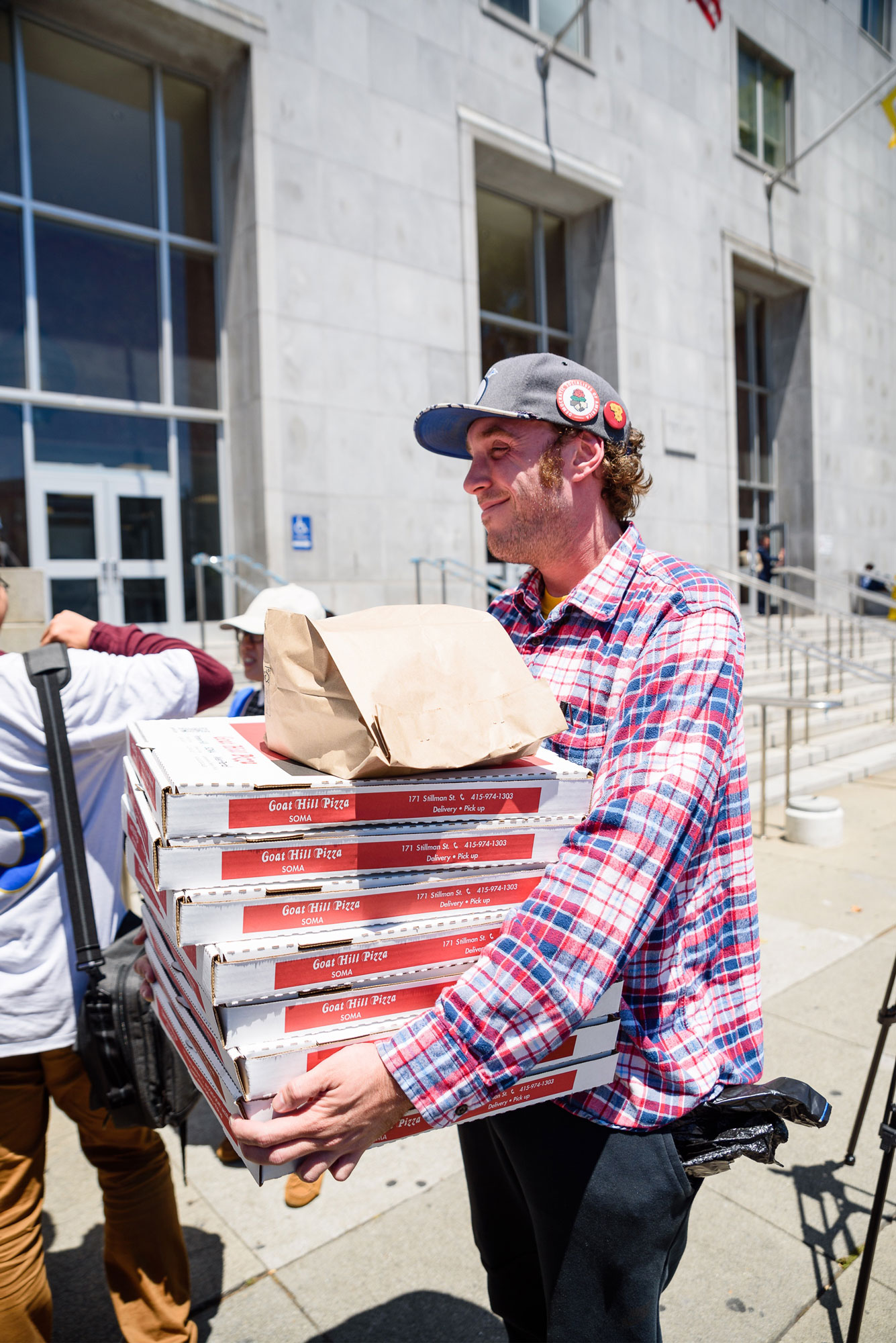 DSA shows up to #LegalizePizza and fight the criminalization of the homeless